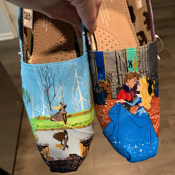 Sleeping beauty toms womens clearance